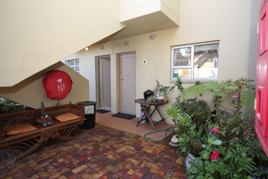 2 Bedroom Property for Sale in Goose Valley Western Cape